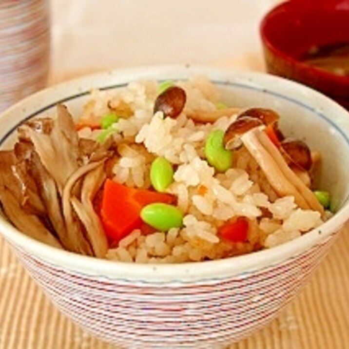 発芽大豆ときのこの炊き込みご飯